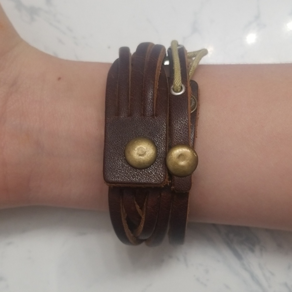 Leather bracelets - Picture 2 of 8